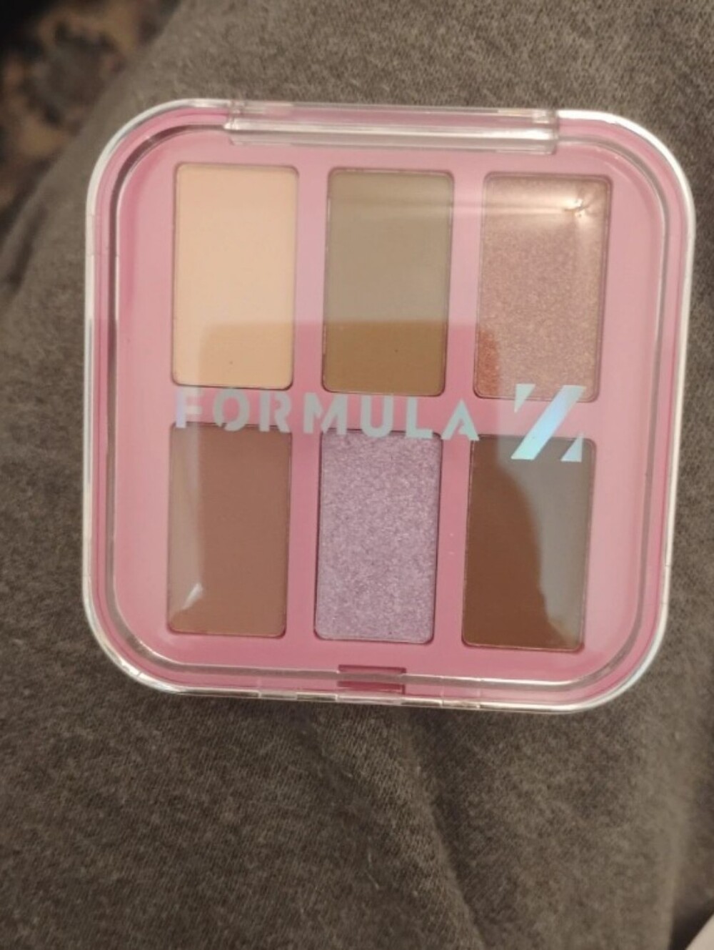 Makeup Bundle - Picture 3 of 7